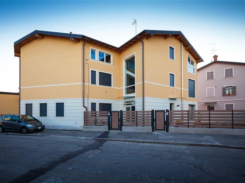 Urban Homy Gorizia Bed & Breakfast Bagian luar foto