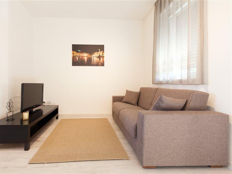 Urban Homy Gorizia Bed & Breakfast Bagian luar foto