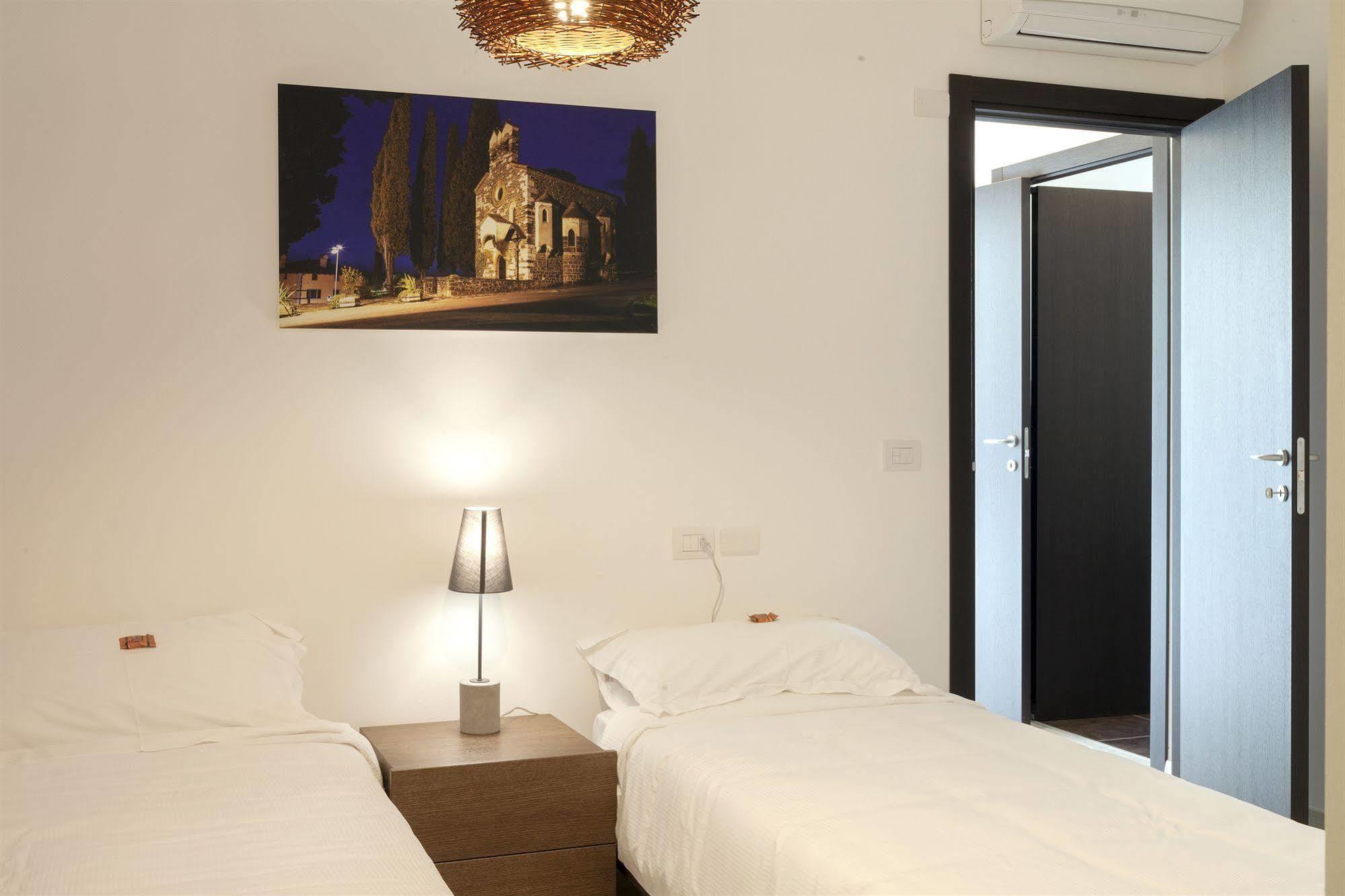 Urban Homy Gorizia Bed & Breakfast Bagian luar foto