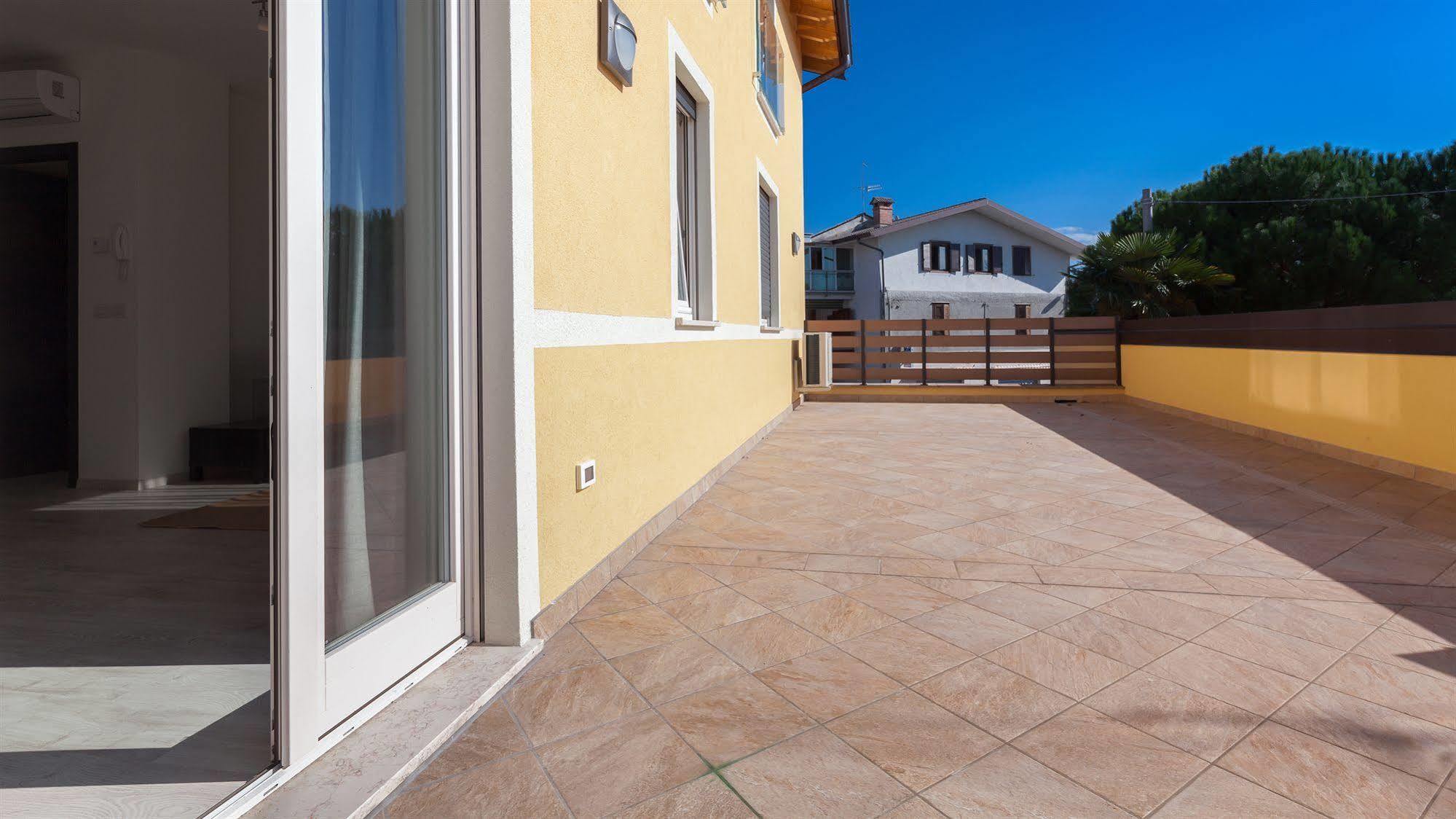 Urban Homy Gorizia Bed & Breakfast Bagian luar foto